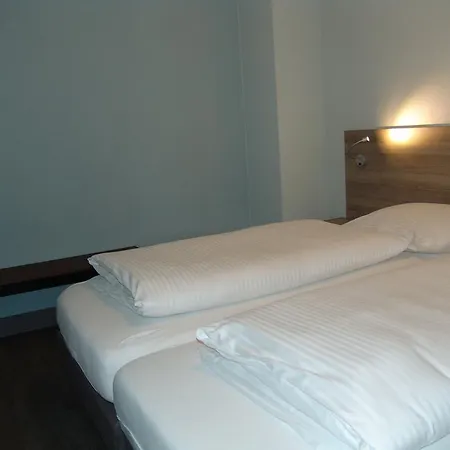 براباندر ألم *