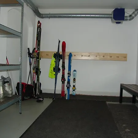 Brabander Alm Apartament *